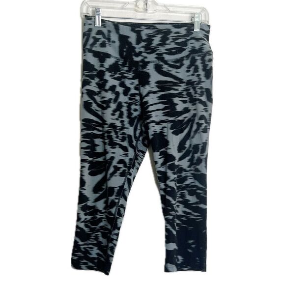 Nike women’s size medium, cropped dri-fit tie-dye leggings, no pockets - Picture 1 of 4